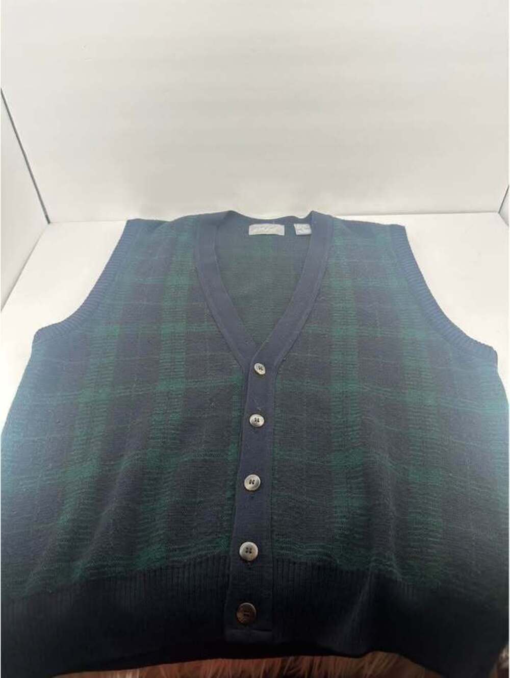 Lord and Taylor size large The Kensington Collection Plaid Cardigan Vest